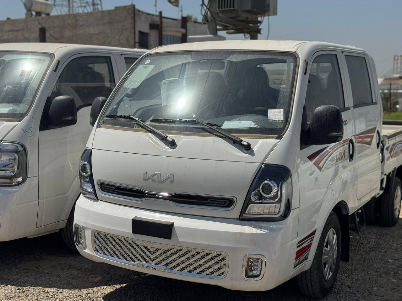 �‼️‼️‼️ وصول جديد وحصري في معرض ديالى الأول ‼️‼️‼️🚨

يسرّنا الإعلان عن وصول كيا بنكو دبل قمارة 2026 زيرو – الشكل الجديد بحالة وكالة كاملة بدون أي استخدام 🔥🚗

✨ تصميم حديث كلياً يجمع بين القوة والفخامة والعملية
✨ دبل قمارة واسعة ومريحة تناسب جميع الاستخدامات
✨ أداء قوي وثبات عالي على الطرق
✨ مواصفات حديثة وتجهيزات متطورة

💰 أسعار تنافسية وبلاش مقارنة بالسوق
💥 عروض خاصة لفترة محدودة
📦 الكمية محدودة جداً — سارعوا بالحجز قبل النفاد

📍 متوفر الآن في معرض ديالى الأول

📞 للاستفسار والحجز:/ *********** – مرتضى

🚀 الفرصة لا تُفوّت… احجز سيارتك الآن قبل نفاد الكمية
