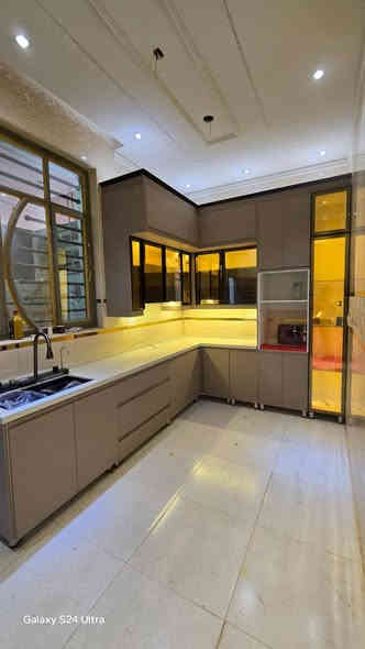 ***********معمل الأمنيوم للكاونترات والمحجرات والأبواب سعر المتر التركي بليت واحد ملم تحشاء خشب تغليف الابواب يعني مبطنه 120 سعر  سعر المتر الداخل الأمنيوم والخارج اجدي اف 180 شرط جميع المواد تركيه شرط الضمان س عمارة
