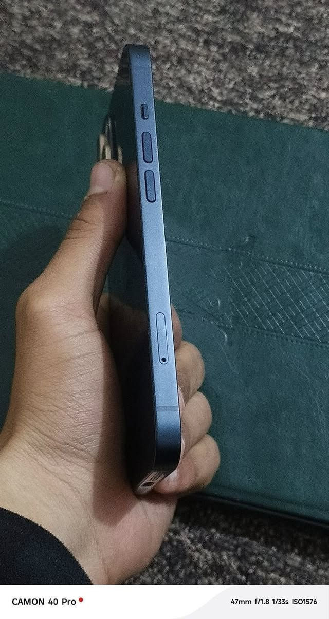 آيفون ١٣ عادي للبيع جهاز نضيف كلش ومكفول بطارية ٧١ كارتونه وياه عنوان ديوانية شامية ***********
