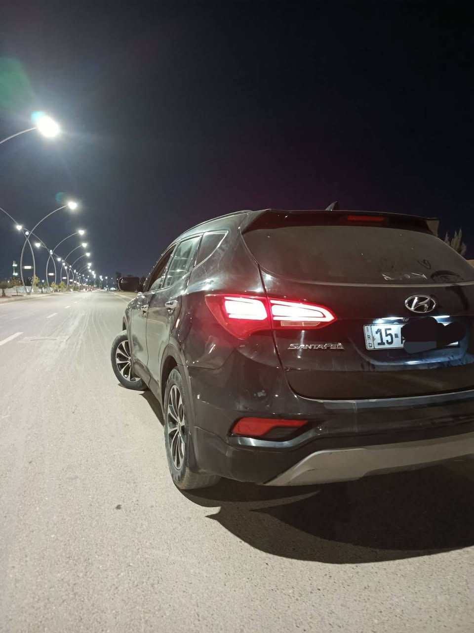 سلام عليكم 

سنتافيا 

2017 

امريكي 

محرك 4 سلندر 

نضام ايكو عادي سبورت 

كشن كهرباء 

تحكم ستيرن جهتين 

سويج شخاطه 

ضرره قطعتين بامريكا كلش بسيط 

بل عراق قطعتين صبغ فقط 

ترهم مراوس حسب القناعه 

مكان السياره رمادي 

سعر السياره 145 بيه مجال شي بسيط 

***********
