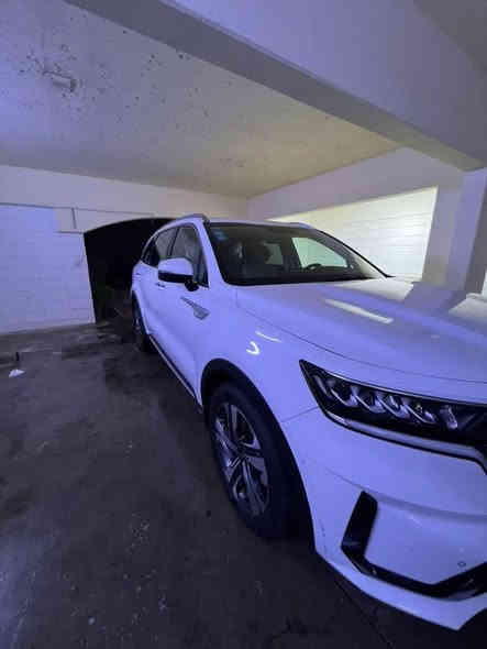 1_سلام عليكم للبيع 
2_كيا سورنتو 2023 ضمان الشركة الدولية كفاله عامه 
3_رقم بغداد بسمي تحويل ثاني يوم
4_عداد 38 الف 
5-كير ماوس 
6_هاندبريك بصمه
7_اوتو هوك
8_نضام منحدرات 
9_حساسات مامي اخلفي 
10_كامرا خلفية
11_جنطة كهرباء 
12_7 راكب
13_3 قطع تبريد
‏14_6V
15_تخم تاير 
16_بردات خلفيه
17_انضمة قيادة
18_فول تحكم ستيرن وشفتات
19_شحن لاسلكي 
20_شاشه ابل كار بلي
21_مرايات اوتو 
22_يدات كروم واضائه
23_وبقية المواصفات معروفه 
24_السيارة بوضع الشركة جديدة جداً 
25_اخوان الشراي يتصل وبالخدمه 
26_سعرها 300 ورقة وبيها مجال الطيبن
مكاني بغداد الرصافة
الاستفسار اكثر 
‏‭0771 184 6081‬
