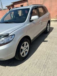 سنتافي ٢٠١٠ • ٧ ركاب • جلد رصاصي