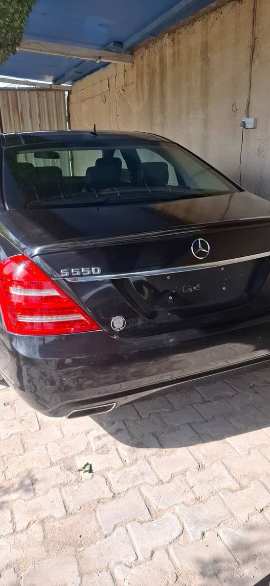 السلام عليك ٢٠١٠ سياره جدآ نظيفه كير مكينه كفاله جوبلاسات فيتبم جديد باتريات جدد فول ٣٥٠ للاستفسار 
***********
مكان السياره بصره
