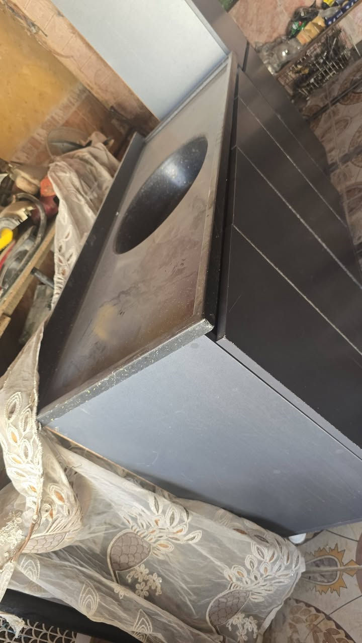 من رخصه الأدمن كاونتر ان دي اف اربع قطع نيلي ت٣امتار اونص+فلونكه  سعره ٤٠٠الف الشراي يتصل *********** ***********
