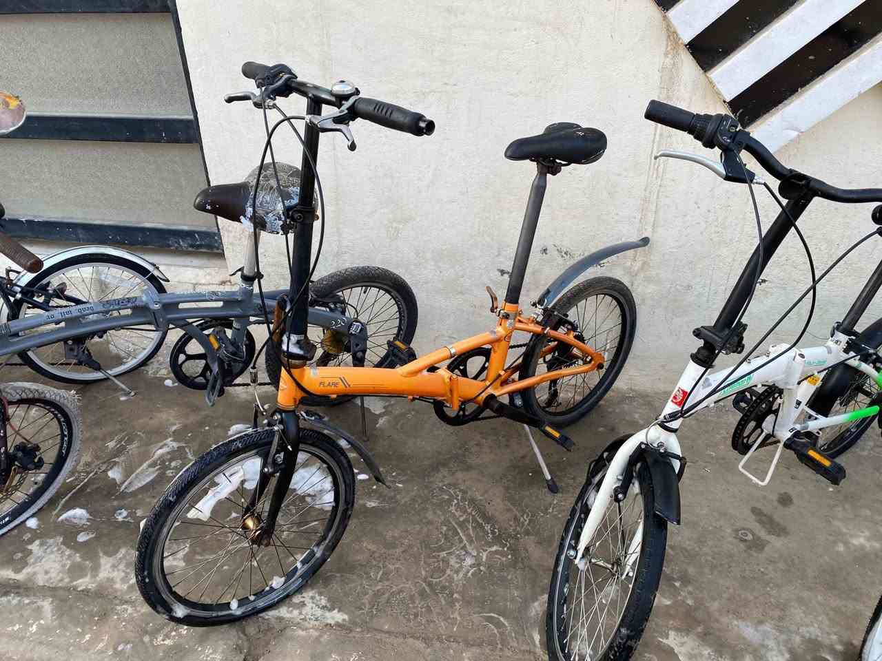 متوفره هاي القطعه فلر المنيوم نظافه ٩٥٪؜سرج طويل سلايد وستيرن ايضاً سلايد لون السرج والستيرن زيتوني قياسات كبيره الدراجه مو فقط صغار تتحكم بيها أنت السعر ١٥٠ بغداد الدوره *********** لايوجد توصيل
