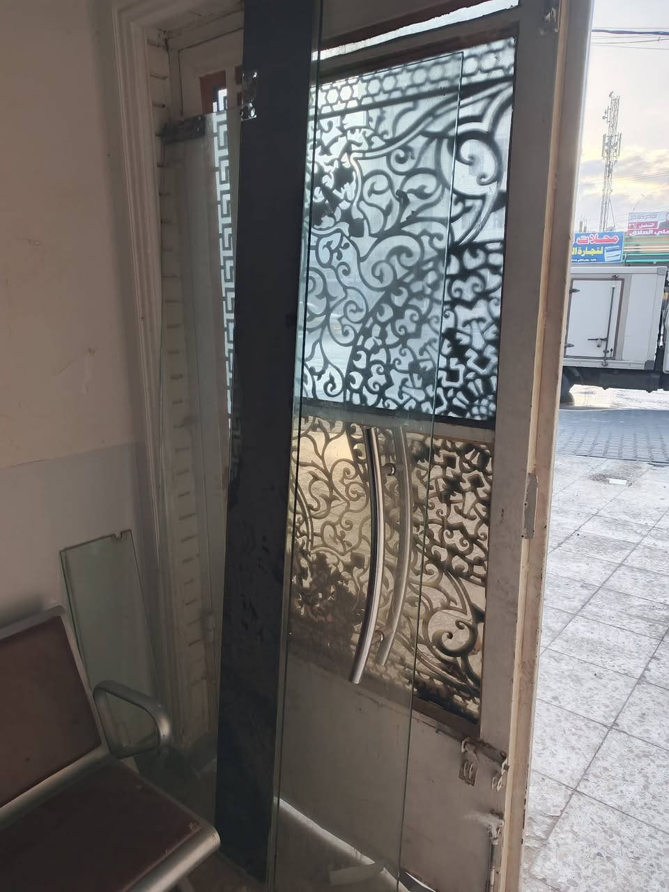 جام خانه
الجامه الجبيره رتفاع 240
العرض144
الباب رتفاع 210
عرض 90
الجامع الصغيره  عرض 25
الارتفاع240
سعر 300 وبيها مجال للشراي توصيل ماعدي نضيفه مابيها اي شي واي زلغ


**إذا كنت صاحب هذا الإعلان وتريد حذفه لأي سبب، رجاءا أرسل رسالة إلى الدعم الفني**