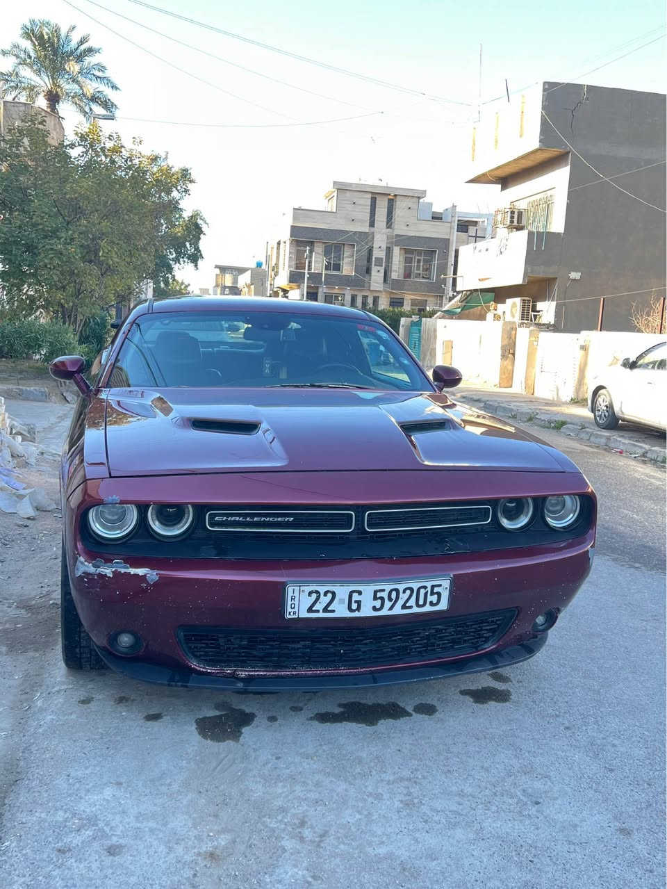 السلام عليكم.. دوج جالنجر موديل٢٠١٨ موضحة امامكم بالصور الدعامية يحتاجلها ترتيب 
بيها ٣  قطع(بدون بجم) موضح بالسونار
السيارة ماشية ١١٢ الف ميل بيها منظومة غاز ايطالي بالكامل الخزان١٠٠ لتر .. الكير والمحرك والتبريد مكفول  
السيارة باسمي رقم اربيل تحويل فقط ماسوي وكاله ابد
مواصفات السيارة معروفة ما احب اكتب قائمه مال مواصفات روح دور باليوتيوب sxt plus😂
مكان السيارة بغداد حي جميلة شارع خير الله
السعر ١٦٢ ورقة .متوفر واتساب وماسنجر
0 7 7 0 5 3 1 2 5 7 6 بغداد, العراق
