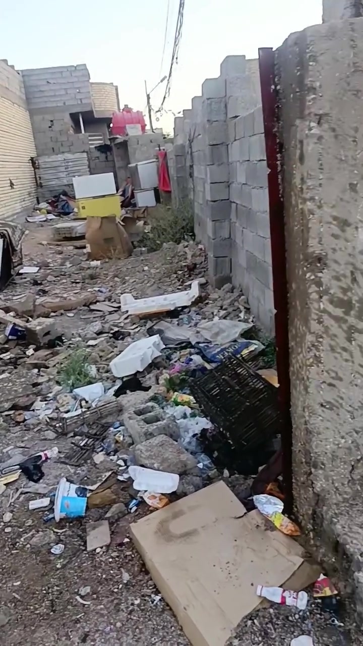 السلام.. 
عليكم.. قطعه ارض زراعي 25
واجهه خمسه متر نزال عشرين ركن على ثلاث شوارع.. العنوان حي الحكيم العريفيه السعر المطلوب 30مليون


**إذا كنت صاحب هذا الإعلان وتريد حذفه لأي سبب، رجاءا أرسل رسالة إلى الدعم الفني**