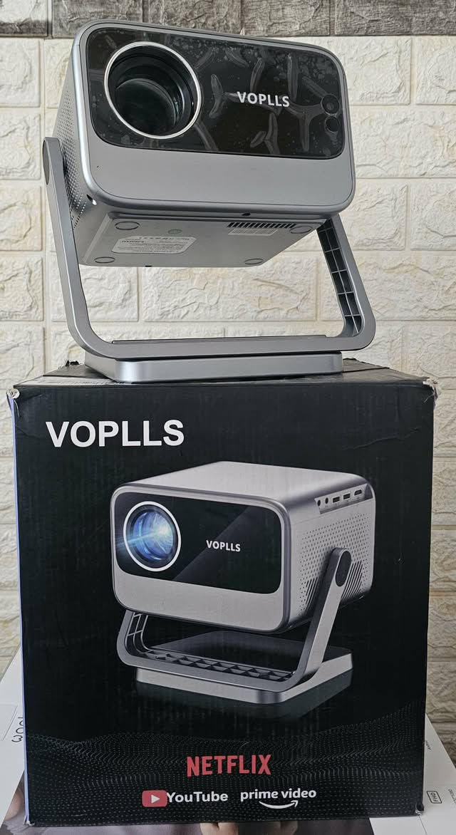 داتاشو شرکە VOPLLS
المودیل M10
نضام اندروید سمارت وایفاي و بلوتوث 
دقە 1080p الحقیقي و یدعم 4k
سماعاتە قویە DOLBY AUDIO
قوە الوضوح بین 800ansi الی 1200ansi
یربط علی کل اجهزات بدون کیبل 
دقە زینە مال مباریات و افلام و مسلسلات بل بیت 
و نضامە لینکس بیها یوتیوب و نیتفلیکس 
لسعر تعال خاص


**إذا كنت صاحب هذا الإعلان وتريد حذفه لأي سبب، رجاءا أرسل رسالة إلى الدعم الفني**
