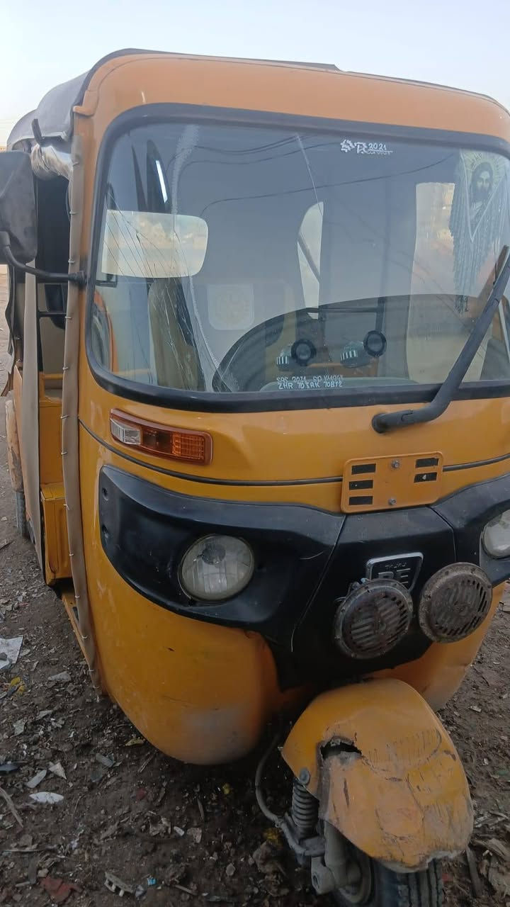 السلام عليكم تكتك 21 مرقمه بغداد الابيع مكاني بغداد رقم هاتف ***********
