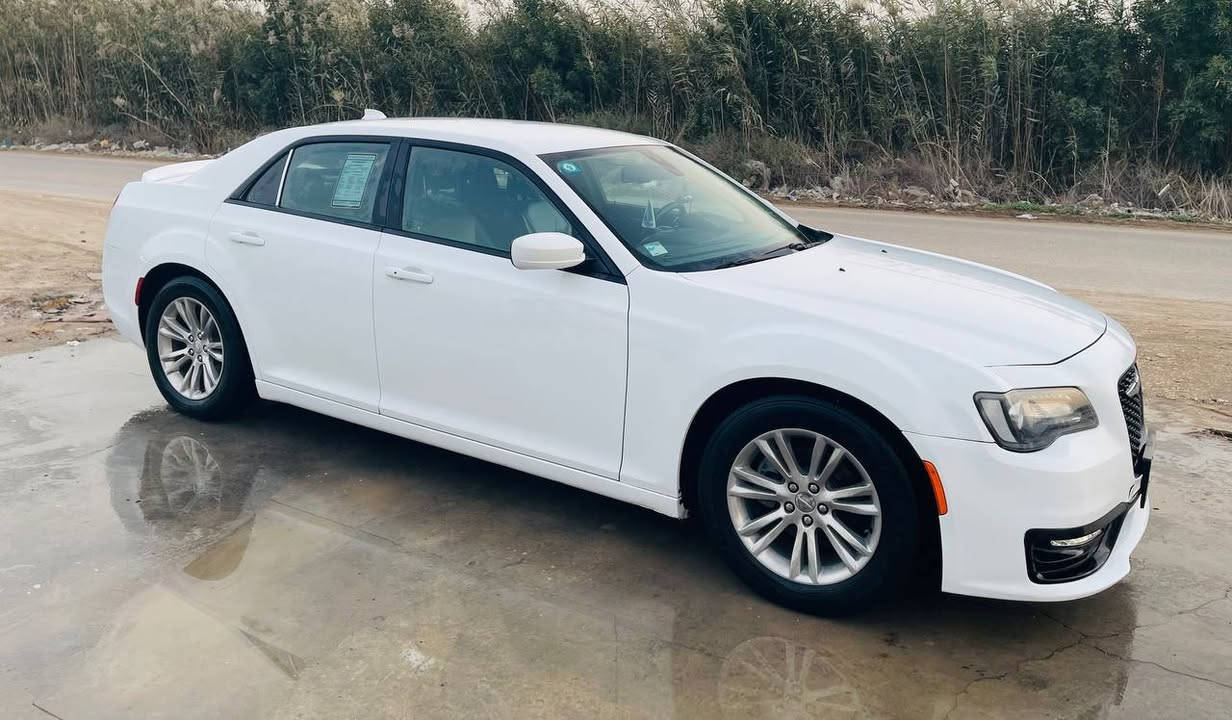 اوباما 2018 بدون حادث فقط دعاميه الاماميه مبدله
رقم بغداد الجديد  الإنكليزي

بسمي تحويل ثاني يوم

بيه بارد 4 أصابع جوه قبق بانزين

وشخط بل باب خلفي مال عبري مبين بصوره

والباقي كفاله بدون ايرباك 

بجم عريض

ويل 18 مكسيكي 

داخل جلد أسود

تو ويل

ماشيه 93

السياره استخدام شخصي

 مامشتغله خط السياره جاهزه

من كلشي ماتخسر عليه أي شي
السعر 245 وبيه مجال

*********** @
