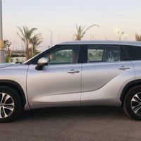 هايلندر XLE 2023 تيربو XLE 2023  هايلاندر بانزين  وارد أمريكي  محرك 25...