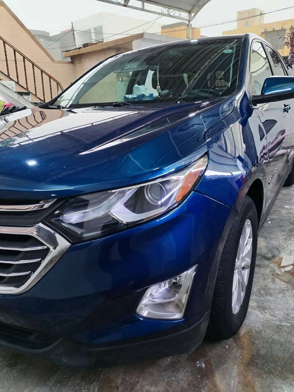 #المركبة : شيفرولية ايكونكس فئة LT موديل ٢٠٢١
#الضرر :طخة خفيفة في مقدمة البنيد فقط 
#الرقم : مرقم اربيل الرقم الحديث ( تحويل او وكالة )

#المواصفات :
▪️السيارة : #شوفرليت #ايكونكس لون اسود
▪️الموديل : 2022
▪️المحرك : 1.5L توربو (اربعة سلندر) 
▪️حجم الويل: ويل كب حجم 19 مع طقم تايرات بحالة ممتازة
▪️حساس امامي اصل 
▪️حساس خلفي اصل
▪️رادار امامي مانع تصادم
▪️رادار جانبي (نقاط عمياء)
▪️تحديد مسار
▪️كامرة خلفية دوارة اصل
▪️لايتات ثلاث عدسات زينون ابيض عالي وناصي اصل مع حاجب LED
▪️بصمات عدد 2 للابواب مع بصمة تشغيل
▪️غرفة السيارة جلد مشمشي واسود
▪️تحكم فول كهرباء لكرسي السائق
▪️شاشة الدشبول حجم كبير
▪️تبريد قطعتين امامي وخلفي
▪️تدفئة لكشنات المقدمة
▪️تدفئة بالستيرن
▪️جنطة كهرباء
▪️تشغيل عن بعد
▪️سايد بريك دكمة
▪️سستم صوت
▪️تحكم ستيرن جهتين بلوتوث وحاكية وكروس سرعة وتحكم صوت 
▪️نظام ABS مانع انزلاق

#نكفل السيارة من الغرق  والشاصي .

السعر المطلوب ١٤٥ ورقة مع المجال


**إذا كنت صاحب هذا الإعلان وتريد حذفه لأي سبب، رجاءا أرسل رسالة إلى الدعم الفني**