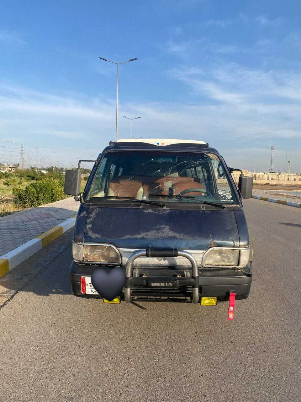 السلام عليكم كيا بستا 94سياره جاهزه معمره خياسات شواصي الوره معمرات الكدام كفاله كير ومكينه واكسل ومشط جديد حداديه جديده رقم السياره انبار سياره مطلوبه مليون هيه وغرامات وره المشتري سياره خير من الله  تريد تحويل تريد وكاله مكان واسط صويرة لسعر 24وبيها مجال  رقم الهاتف ***********

