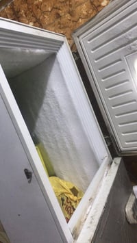 مجمدة بابين • حجم كبير • نظيفه جدا