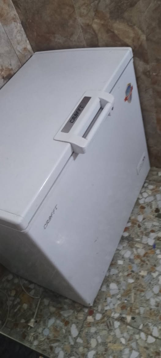 مجمده نظيه بيها ليك 
مبرده نظيفه ماطورها محترك اثنينهم 100


**إذا كنت صاحب هذا الإعلان وتريد حذفه لأي سبب، رجاءا أرسل رسالة إلى الدعم الفني**