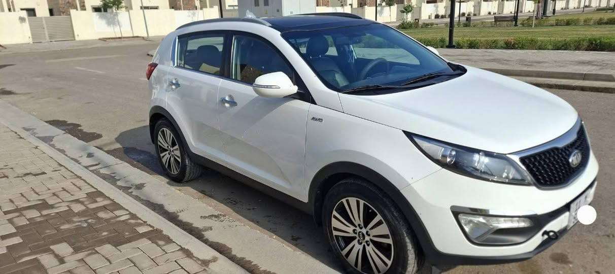 السلام عليكم ورحمة الله وبركاته عندي عملية مستعجل ع بيعتها سبورتج2015خليجي دوش محرك وا حدادية صدر واتايرات (كفاله عامة فقط بية ملاحضات بسيطة مثل شبر وانص ب جاملغ المامي شياء بصيطة (السعر 135بية مجال اليحب ياتصل ع الرقم ***********
