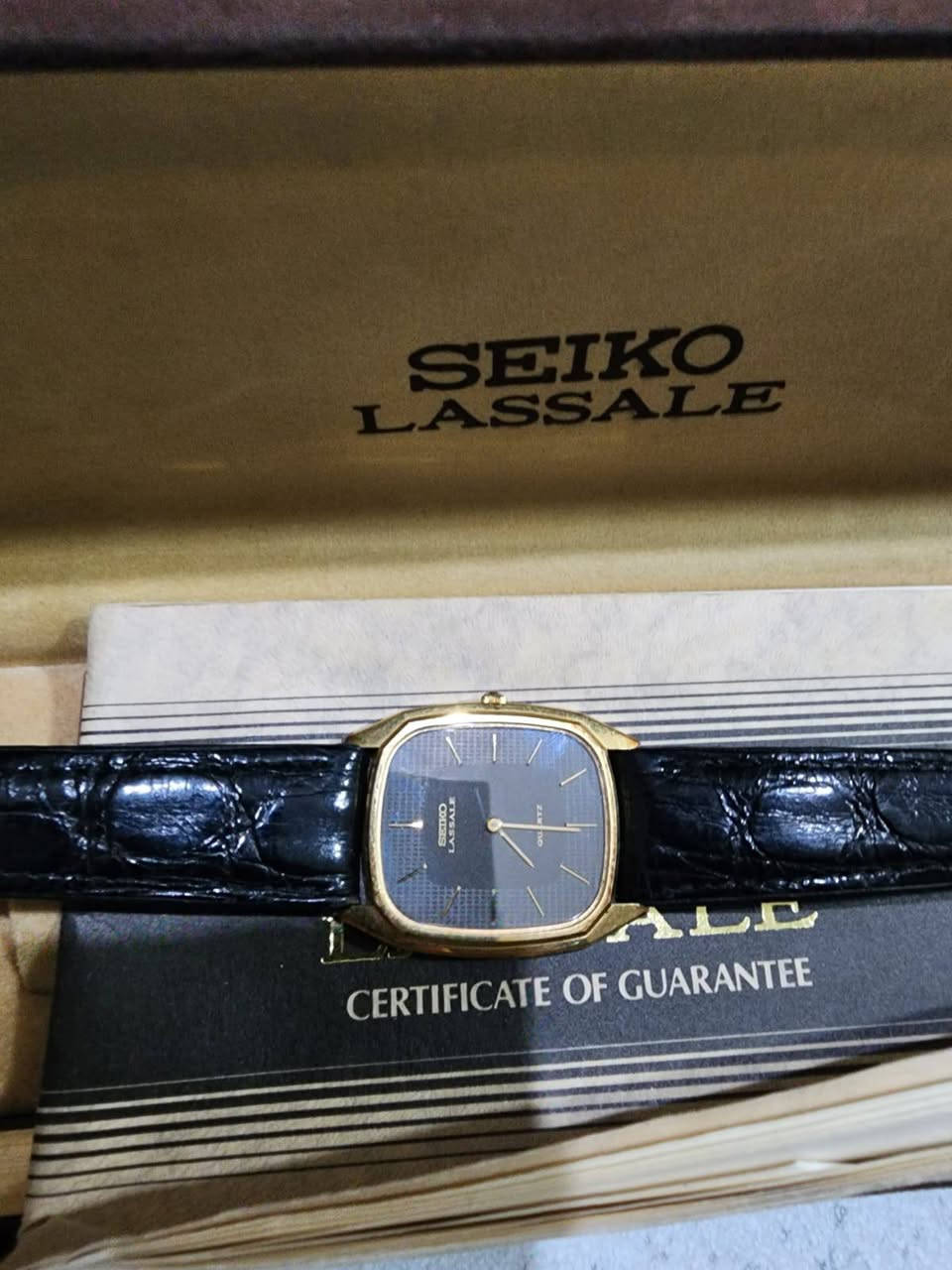 Seiko lasalle originale


**إذا كنت صاحب هذا الإعلان وتريد حذفه لأي سبب، رجاءا أرسل رسالة إلى الدعم الفني**