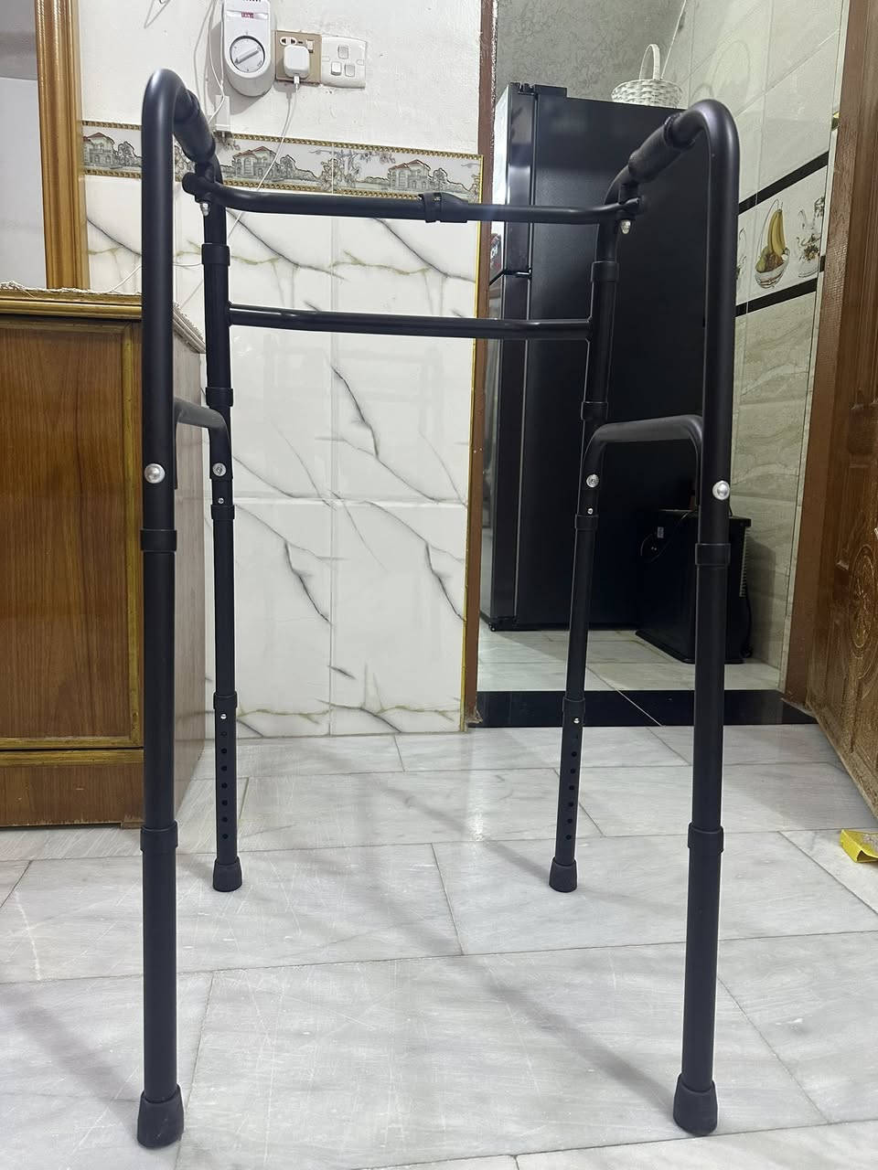 السلام عليكم رباعية مشي للبيع السعر 30الف للاستفسار خاص او الاتصال على الرقم ***********
