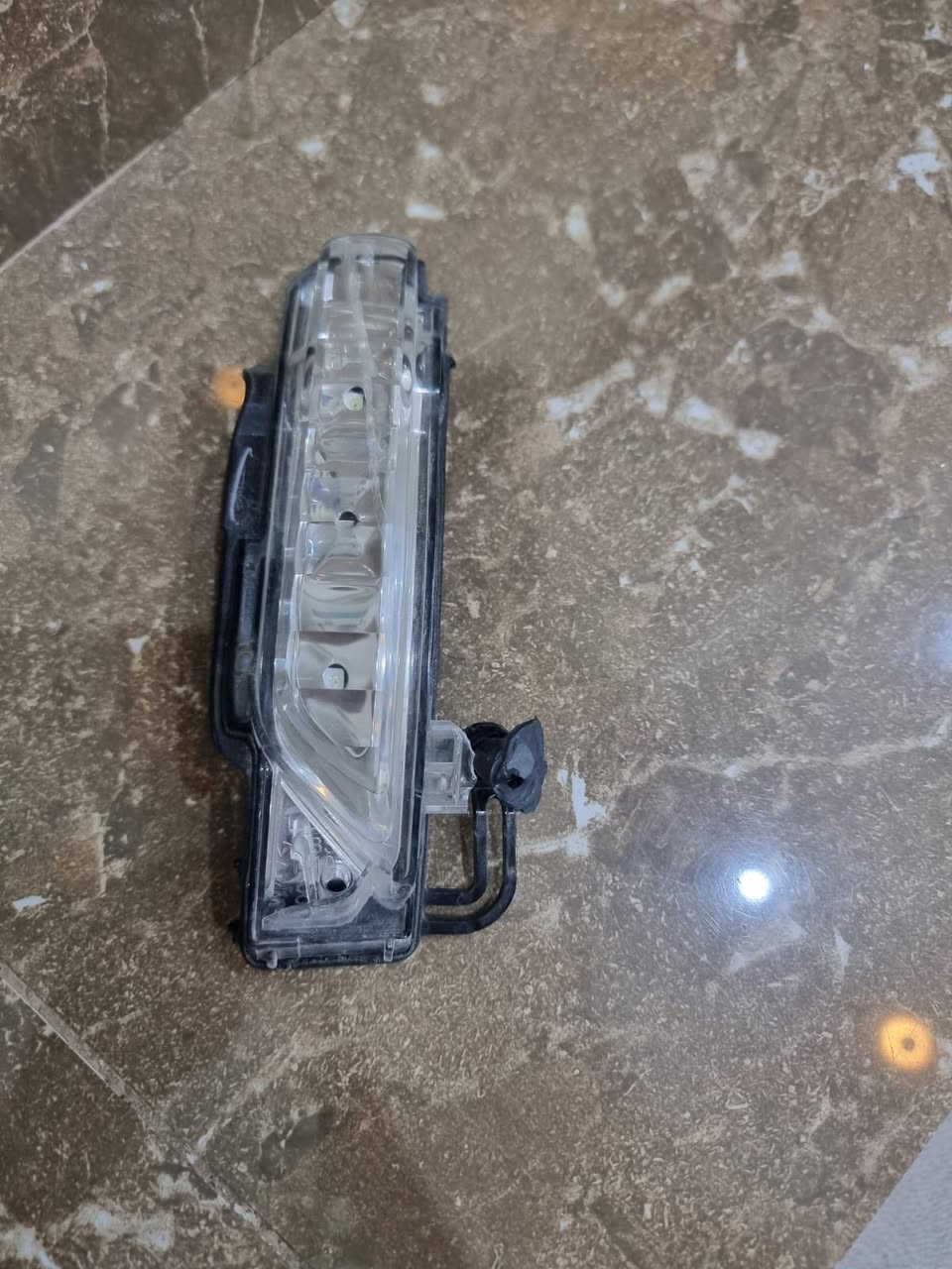 سبير جيب كراند شيروكي لمتد خليجي للبيع مع ملحقاته الفلينه والجك بلادي سعره 100 الف اشاره مرايه جانبيه لمتد شغال شرط مع الفيشه ماله طرف سكن ب 20 الف مسجل شاشه اصغيره ب 25 شغال بدون لمس فقط ازرار شغال للاستفسار خاص او اتصال *********** مكان كركوك
