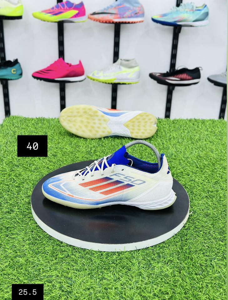 بآله أوربي شرط النظافه 

كل قطعه وسعرها 

توصيل جميع المحافظات 

لحجز ***********
