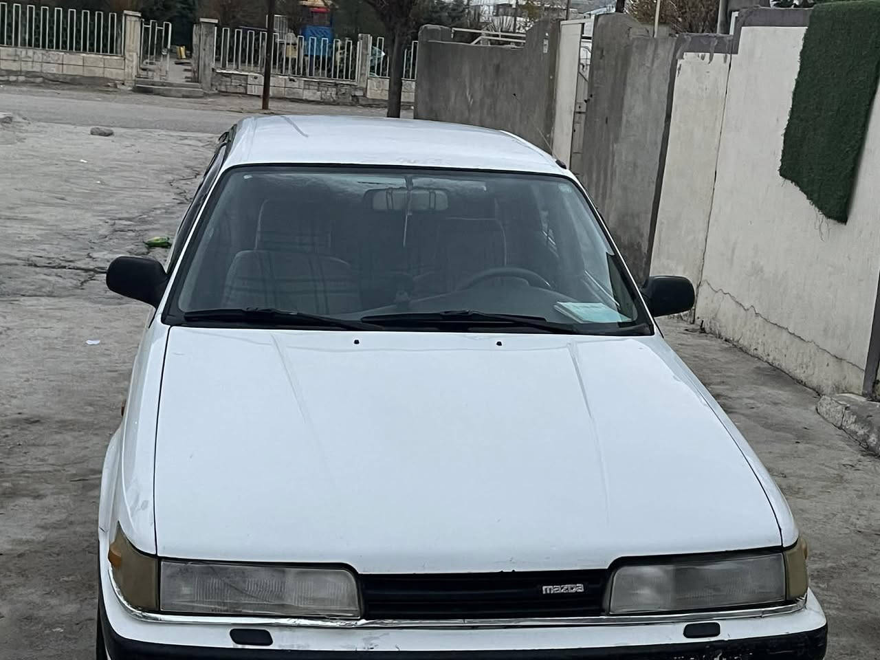 مازدا مۆدێل ١٩٩٠ ڕەقەم
سلێمانی شتێکی جوانو ماقول گێڕو مەکینەی بە شەرت بێ عەیبە پێشی کەپسە ماڵی دۆستە سعری٣٥ گەڵاو معامەلە 
***********
