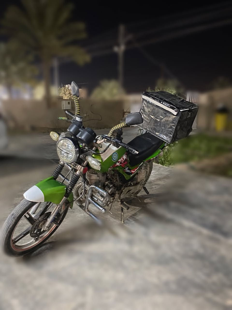 السلام عليكم ماطور هيوشه موديل21 للبيع مسجل كامل سنويه كفاله محرك وگير للأستفسار الاتصال بالرقم ***********
