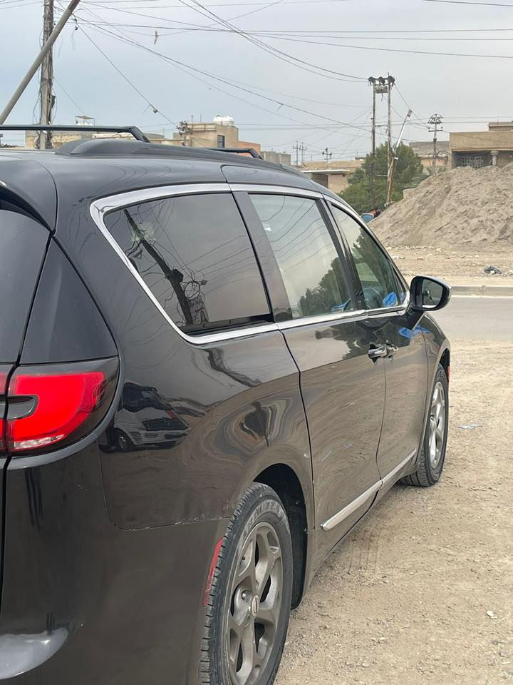 اللهم صل على محمد وال محمد
السلام عليكم 
كرايسلر باسفيكا  
لون اسود
دخول جديد رقم بغداد 
مـوديـل 2023 
مـوآصـفآت
#المواصفات ✅
1. هندبريك بصمه 
2.حجم المحرك 6سلندر 3600
3.بصمه 
4.تشغيل عن بعد 
5.داخل جلد 
6.رادرات 360 
7.مانع انزلاق
8.بك لايت مسطره 
9.بيبان كهرباء (تحكم ريمونت) 
10.صندوك كهرباء 
11.لايتات لد الشكل الجديد 
12.اشاير بل المري 
13.رادار جانبي 
14.رادار امامي وخلفي 
15.كشنات كهرباء 
16.شاحن موبايل 
18.تخم تايرات جديد 
19.تنبيه الخروج المسار 
20.تدفئة الكراسي الاماميه والستيرن والمري الخارجية
21. 7راكب
وباقي المواصفات معروفه ..
الحادث :موجود بل سونار ماعندي صور وراد كندي 
العنوان بغداد 
السعر : 190 وبيها مجال
للاتصال والاستفسار او المراسله واتساب 
***********
