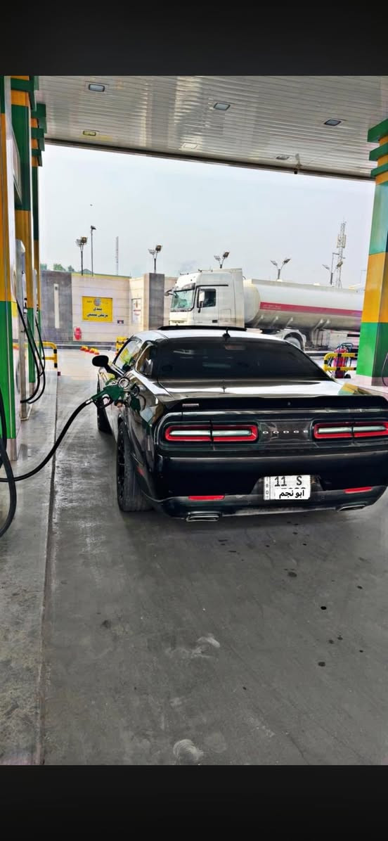 جالنجر 
6 سلندر 3600
فول لفول
Awd ملغي 
جيتي بلاص
بيها قطعتين تبديل قطعتين صبغ
عنواني بغداد 
رقم صاحب السيارة 

*********** 

سعر 149 $ وبيها مجال بسيط لشراي
