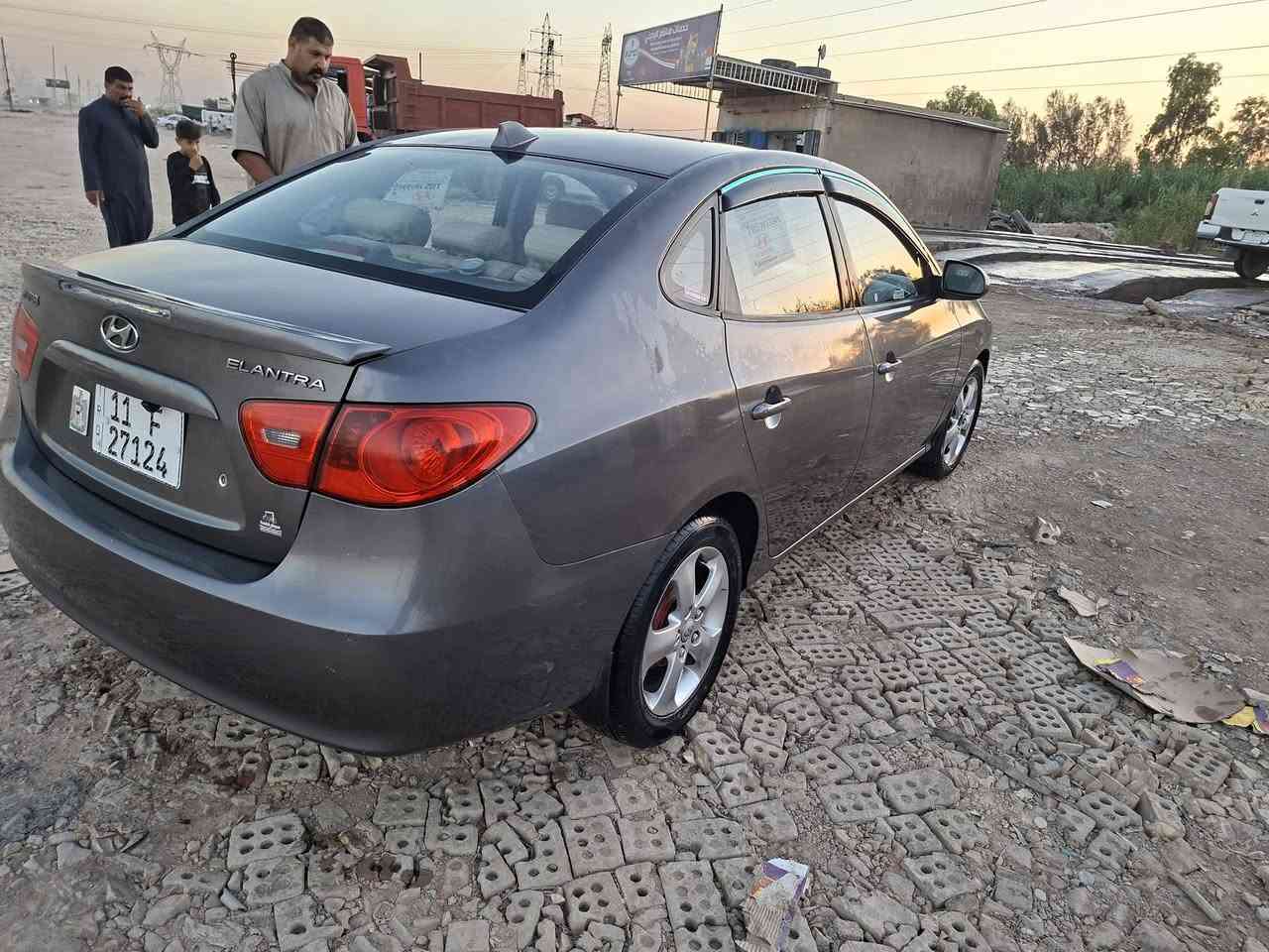 النترا امريكي كندي ضرر جاملغ امامي بدون دواخل  مصبوغه حزام والقماره كلير لان   جارده  مكينه ٢٠٠٠جديده تبريد وصدر وتخم تاير ورقم دولي  ...
مكاني بغداد قرب بسمايه السعر ٨٣ وبيها مجال...الاتصال ***********
