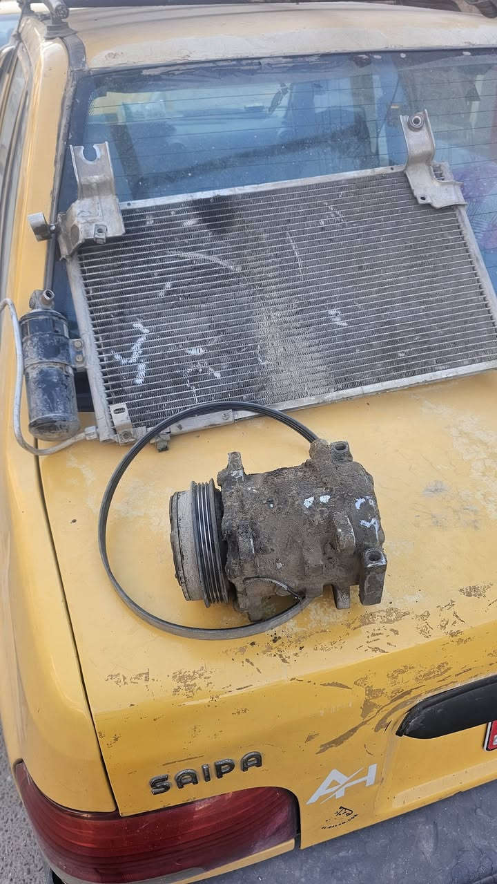 لفريز بي ليك كمبريسر شغال ب ٢٥ الف  ***********
