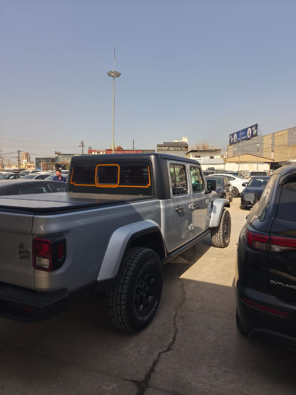 Jeep gladetor🧿2023🧿     *********** 🧿                                                 Bas drgay sayaqe gorawa babelad🧿mashal  sfra sfra nmuna la jwaneda🧿
