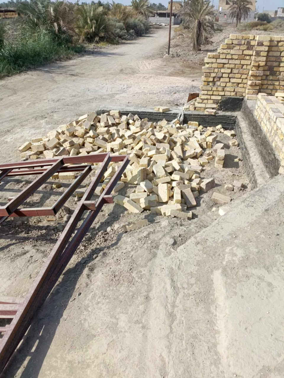 السلام عليكم
للبيع قطعه طابوا زراعي سند 25 مساحه 200 متر مع 8000 طابوكه كدام  العين بيهن مبنيات وبيهن بعدهن بوكس شغل درجه اولى وبتلو ملبوخ ومزفت ومدفونه وجاهزه  قريب حولي الجديد تقريب 150 متر خلف الدله قريب مجمع المصلاوي 

للاستفسار *********** وشراي بخدمته
