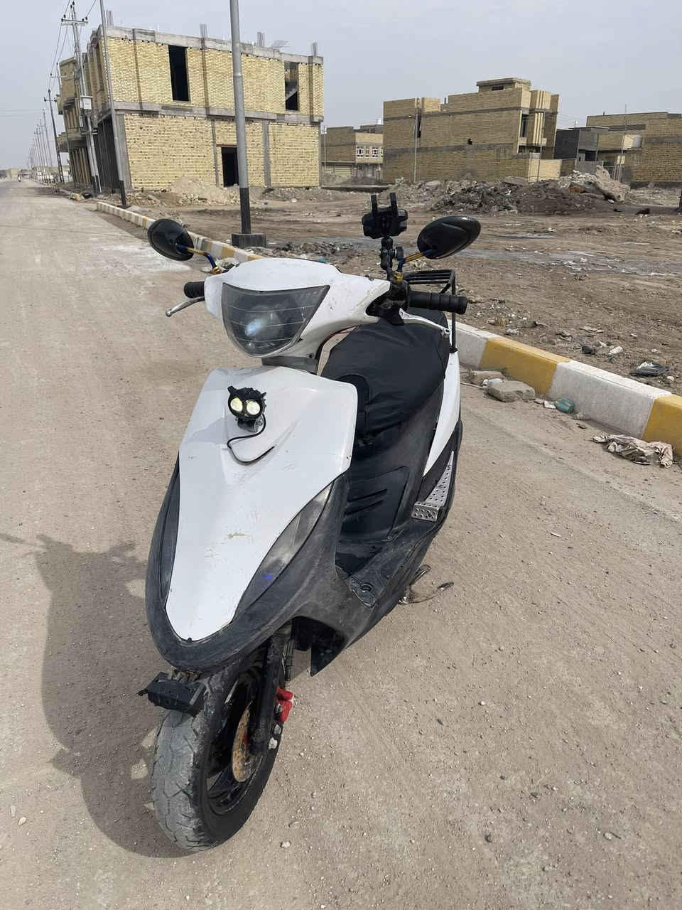 السلام عليكم
ماكس عدله للبيع مفتوحه ولفات نص نكره سلف كهربائيات كامله مكينه شلعه ومعدلب450 وبيها مجال
العنوان ناصريه مركز 
***********
