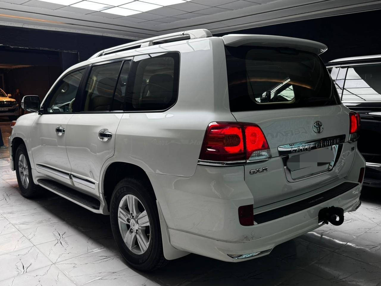 تويوتا لاندكروز 2012 ابيض خليجي 
رقم بغداد رقم و سنويه جديد
فول مواصفات فول
صبغ جامغ ايمن صبغ فقط
 بدون معجون اثر خطه طابعه
 ( و عندي الفديو مال الخطه)
مكان كربلاء

🛑 السعر سوي تعليق يصل مباشرة 🤖 

مكينة كير مكفولات بشرط
سياره حيل حلوة ونظيفة 
ماتحتاج مصرف جاهزة من كلشي

رقم صاحب سيارة
***********
