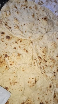 خبز تنور طين • ٤٠ كرص للحجز • خالي من خمائر