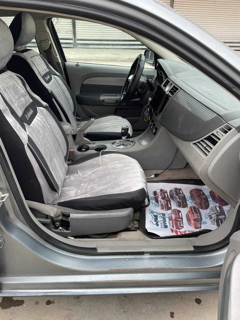 سي ٢٠٠ موديل ٢٠٠٨  حجم المحرك ٢٤٠٠ مبدل كير وعقل جديد سيارة مرتبه  سنويه جديده والهزه بعدها لشهر الرابع يلا تنتهي  باسمي السياره  تحويل  مباشر  بغداد مرور الغزاليه  رقم الدولي   مكاني  حي الجامعه  
رقم الهاتف بي واتساب ***********
