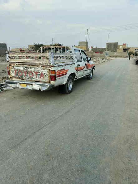 سلام عليكم لبيع تيوته 91 رقم النبار صدامي عدي وكاله عامه وراعيه موجود شرط تحويل كير ومحرك جدد مكفولات شاصي مكفول  تخم تاير حداديه سياره جاهره من كير ومحرك وشاصي لشرط مكفوله من الكلبه وتجيه لشرط سعر 20وبيه مجال *********** مكان سماوه الخضر
