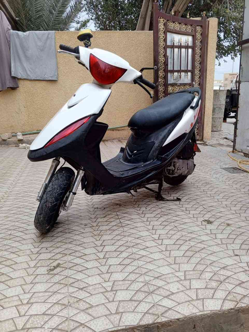 السلام عليكم ماكس للبيع دراجه مكفوله شلعه معدل فول دراجه كلش نظيفه سلف  كلها شغال دراجه كلش حلوه الشراء بخير ويدلل مكان كوت ***********
