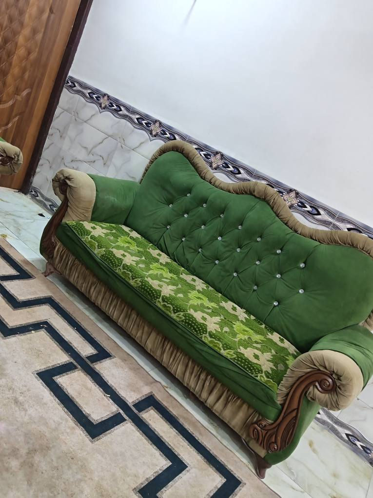 تخم10 نفرات للبيع 5 قطع بي فقط يده مخلوعه من قنفه وحدة 
مع طبلا 3 خشب

سعره مع طبلات 200
بدون طبلات 175
بي مجال لشراي

 استفسار خاص عنوان نجف النجف, العراق


**إذا كنت صاحب هذا الإعلان وتريد حذفه لأي سبب، رجاءا أرسل رسالة إلى الدعم الفني**