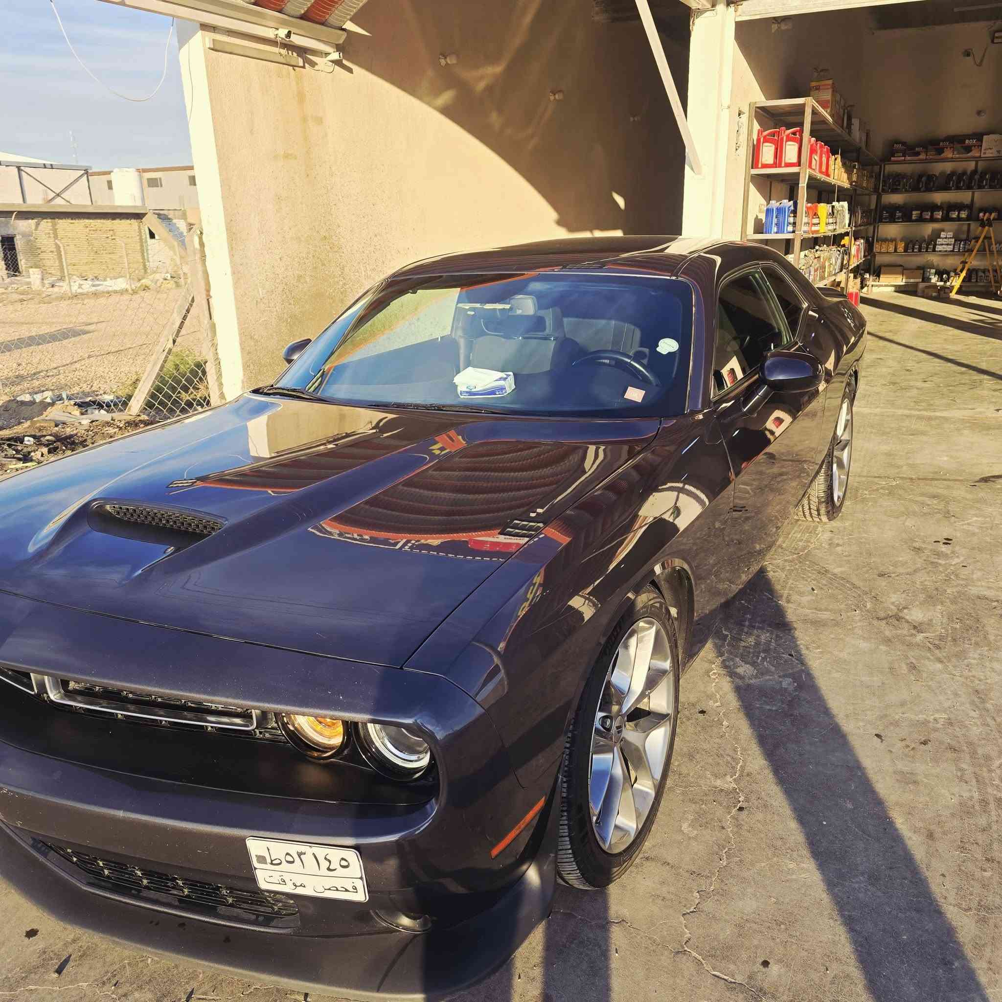 للبيع جالنجر ٢٠٢٣ 
السياره فحص 
بدون دواخل 
*********** 
العنوان بابل
