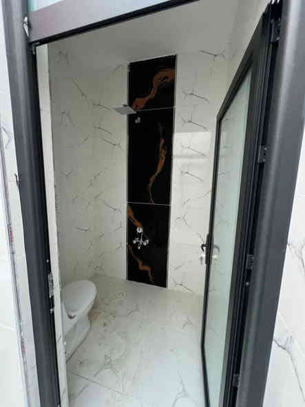 داران للبيع طابق واحد

مساحة كل عقار : 100m
 
موقع 📌 : كركوك شوراو مقابيل صيدلية جيهان

سعر كل دار :  48 مليون قابل لتفاوض 

عدد غرف كل دار : 1 غرفة نوم 

للأستفسار : التواصل على رقم التالي 

***********
