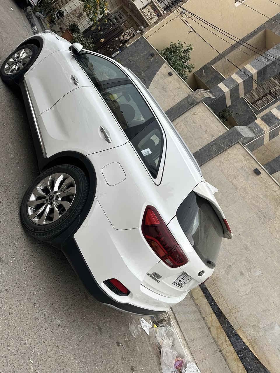 السلام عليكم
سورنتو خليجي 2020 رقم بغداد دولي بأسمي شخصياً هزة جديدة وسنويه جديده ال 2030
6 سلندر
7راكب 
بصمة تشغيل وابواب
جنطة كهرباء شفط
بردات بلادي
مري شفط
3قطع تبريد
كشنات جلد
كشنات كهرباء
حساس امامي خلفي
شاشة كبيرة 
كامرة خلفية
لايت زينون
بك لايت LED
تحكم ستيرن جهتين
ترحيب عند الاقتراب
علامة سورنتو ضوئية

السيارة مكفولة من الضربة والصبغ والتبديل بيه بارد بالباب الخلفي الايسر 
السيارة ماشية 114 الف كيلو 
السعر 255وبيه مجال 
الموقع كربلاء حي معلمين 

***********
