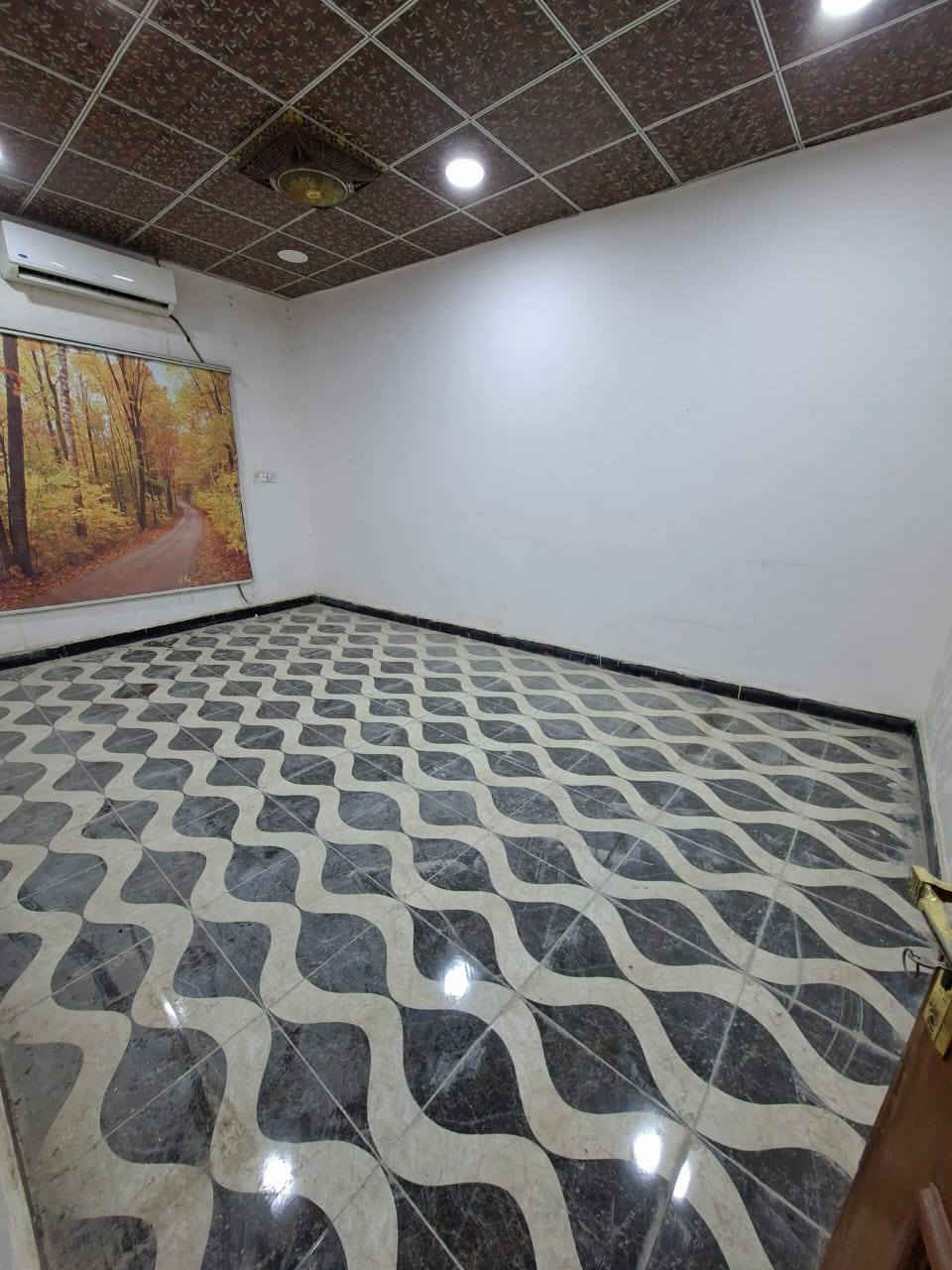 🏛️دار موثث للايجار🏛️
البصره البراضعيه موقع ممتاز 📍

طابقين ،5غرف، صالات2 ،مطبخ، صحيات 

سعر لايجار، مليون وربع ،

  ***********
