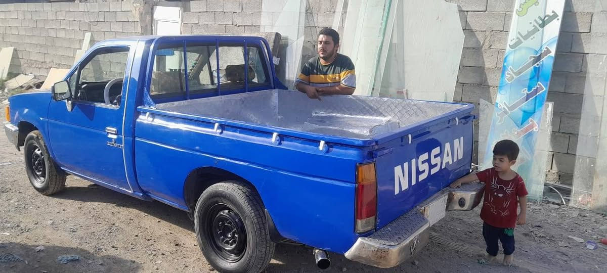 السلام عليكم بيكب للبيع موديل 1991 معمره جديد المكينه والكير حاوية السيارة كلش حلوة ومتعوب عليها تخم تايرات جدد كير اوتوماتيك رقم ديالى بسم جاري تحويل مباشر السعر 39 العنوان بغداد البياع هاتف ***********
