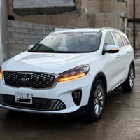 سورنتو ٢٠٢٠ خليجي مكفول محرك 6 سلندر رقم بغداد بأسمي فول عدا البانورام...