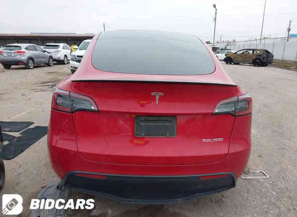 السلام تسلا y برفورمنس جديده مصلحه ومرقمه جديده بمعنى الكلمه بيهه قطعتين صبغ وشبر بالباب الخلفي فقط bdr بصيط السعر 210 بيهه جدداده بمعنه الكلمه عنوان بغداد الكرخ بعدهه مشي امريكا للاستفسار *********** تحويل مباشر
