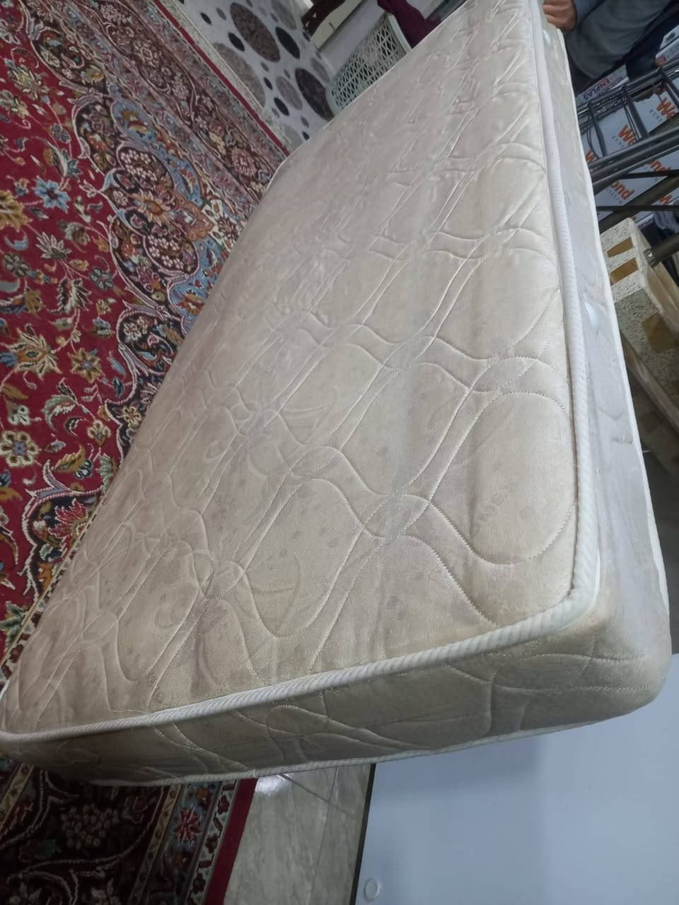 السلام عليكم/ للبيع( جهاز رياضه للجري جديد غير مستخدم + دوشك نفرين + دوشك نفر عدد 3 نفس الموديل + سرير نفر + ميز تواليت  + خزانة بابين عدد 2 ) للإستفسار مراسلت الصفحه الشخصية لطفا


**إذا كنت صاحب هذا الإعلان وتريد حذفه لأي سبب، رجاءا أرسل رسالة إلى الدعم الفني**