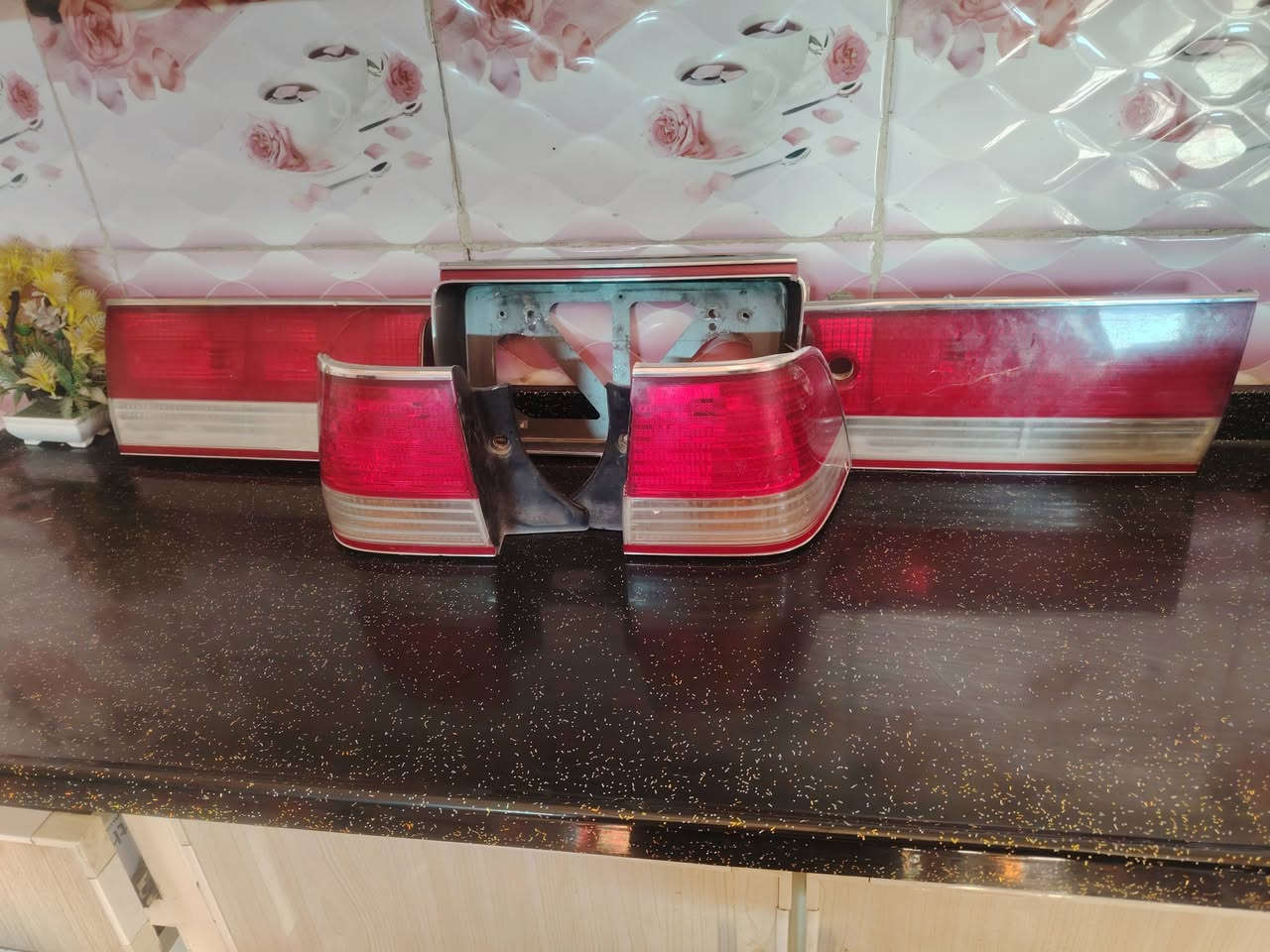 السلام علـيكم وجه كرستال بك ليتات كرستال جـدد فلانجات 4جديد
رقم***********
