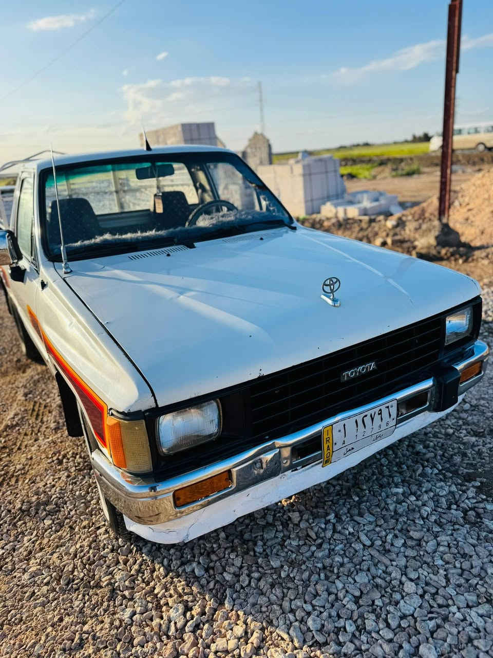 السلام عليكم سياره بيكم 88 للبيع نضيفه وحلوه وجاهزه من كلشي ما عايزه حته برغي مال جناي مكفوله محرك لا تبخير ولا تنقيص كير 5نمر شاصي اكسل كلهن مكفولات تخم تاير توني شاده مصبوغه جماليه واحله من الصور بعد رقمه بابل مشروع وطني سنويه ٢٠٢٨ شرط المداور وشرط ترايك وين ما يعجبك ١٢٠ السعر 47وبيه مجال بسيط حك الجيه بس مكان السياره النجف ناحية القادسيه غير متواجد على فيس لي يريده يتصل على الرقم ***********
